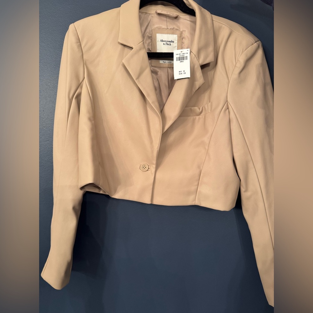 NWT Abercrombie & Fitch Vegan Leather Cropped Blazer Jacket